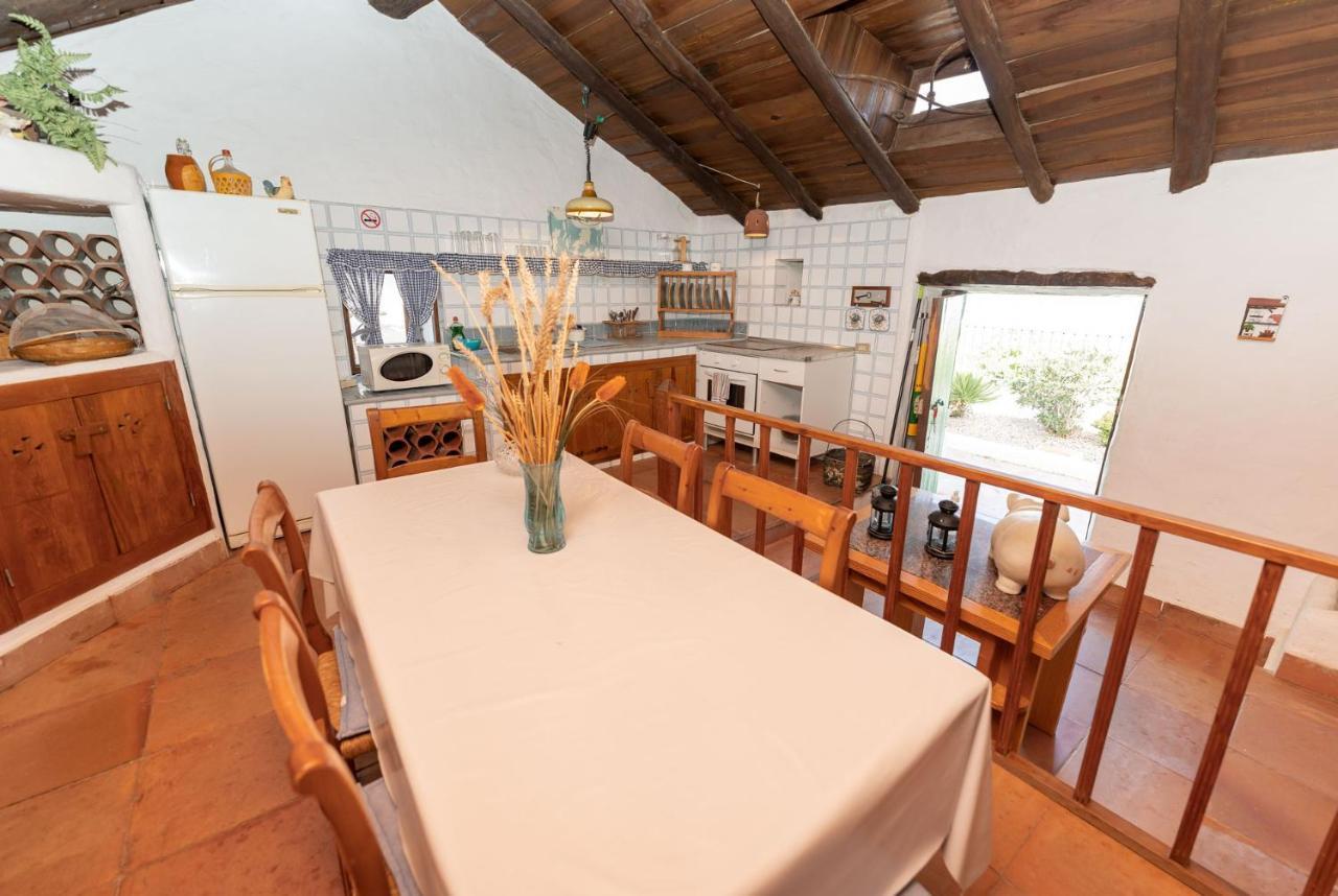 Casa Rural La Capellania グラナディージャ・デ・アボナ エクステリア 写真